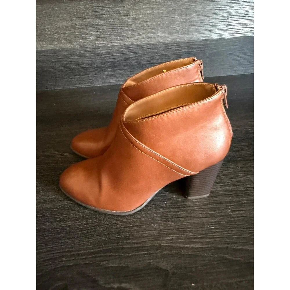 Style & Co Wens Brown Tan Ankle Boots Block Heel Back Zip Booties Size 6M